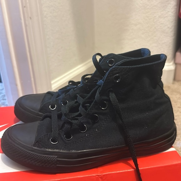 Shoes - Black on black converse high top, Size 6 women’s